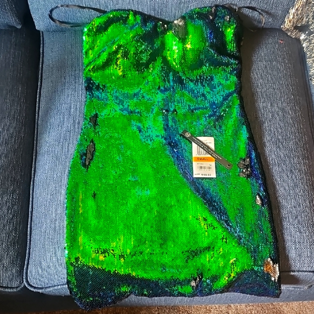 As U Wish Green and Gold Bodycon Dress Sweetheart Neckline NEVER WORN .